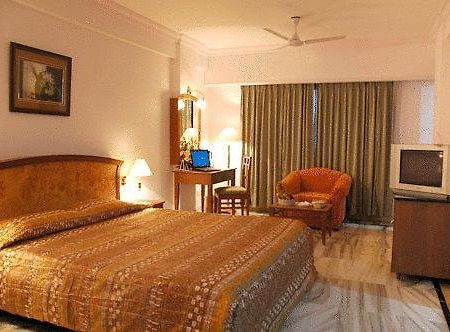 Hotel Chariot شيناي الغرفة الصورة